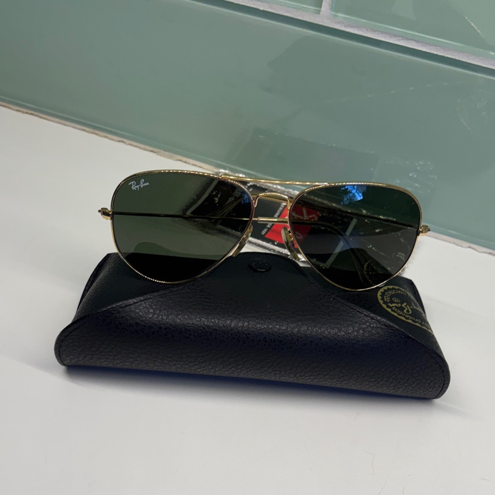 Ray-Ban Gold Frame Green Lens Aviator Sunglasses for Men